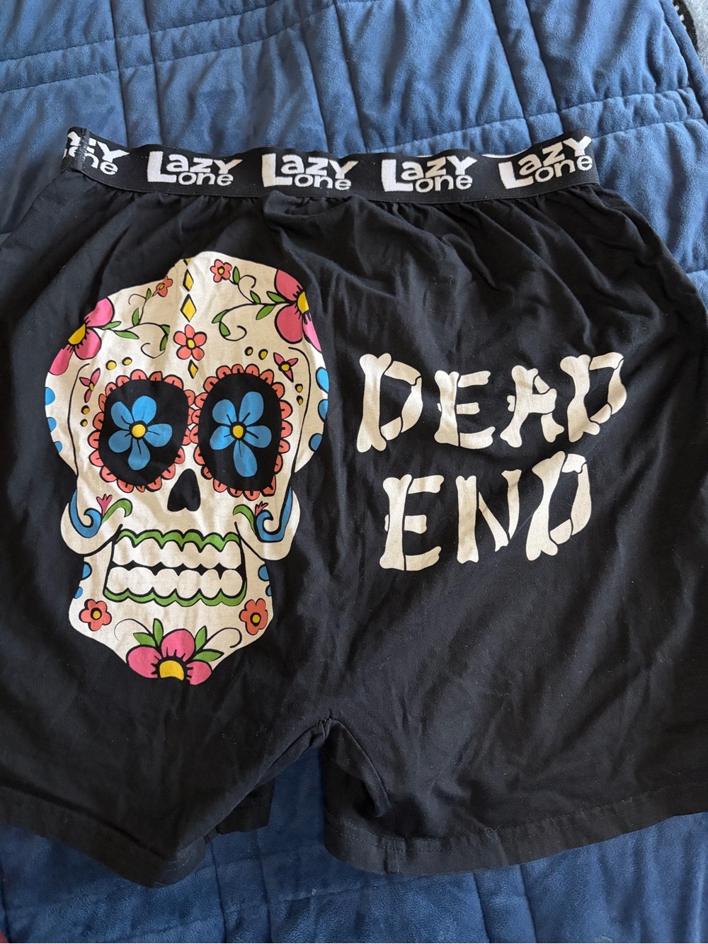 Lazy One Black Men’s Sugar Skull 'Dead End' Lounge Shorts